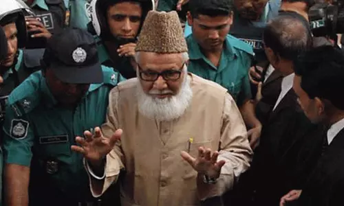 ബംഗ്ലാദേശ് ജമാഅത്തെ ഇസ്ലാമി നേതാവ് മുതീഉര് റഹ്മാന് നിസാമിയെ തൂക്കിലേറ്റി ബംഗ്ലാദേശ് ജമാഅത്തെ ഇസ്ലാമി നേതാവ് മുതീഉര് റഹ്മാന് നിസാമിയെ തൂക്കിലേറ്റി