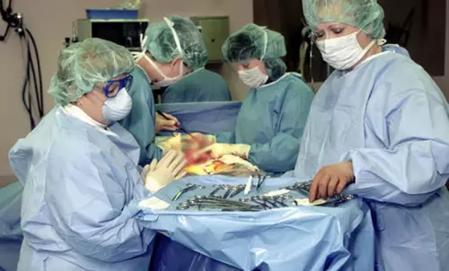 ദുബൈയിലെ സര്‍ക്കാര്‍ ആശുപത്രികളില്‍ സാങ്കേതിക സൌകര്യങ്ങള്‍ മെച്ചപ്പെടുത്താന്‍ നടപടി