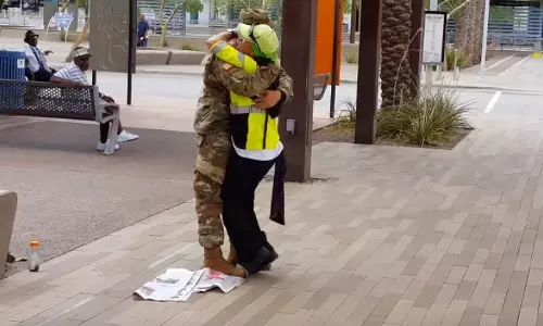 പട്ടാളക്കാരനായ മകന്‍ ആ അമ്മയെ അതിശയപ്പെടുത്തിയത് ഇങ്ങിനെയായിരുന്നു