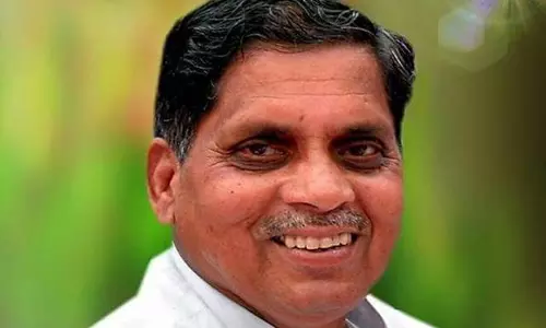 കര്ണാടകയില് കോണ്ഗ്രസ് എംഎല്എ വാഹനാപകടത്തില് മരിച്ചു കര്ണാടകയില് കോണ്ഗ്രസ് എംഎല്എ വാഹനാപകടത്തില് മരിച്ചു