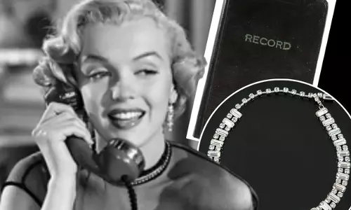 മര്ലിന് മണ്റോയുടെ സ്വകാര്യ വസ്തുക്കള് ലേലത്തിന് മര്ലിന് മണ്റോയുടെ സ്വകാര്യ വസ്തുക്കള് ലേലത്തിന്