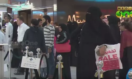 സൌദിയില്‍ തൊഴില്‍ നഷ്ടപ്പെട്ട മൂന്ന് മലയാളികള്‍ കൂടി തിരിച്ചെത്തി