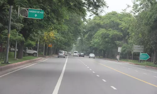 അക്‌ബര്‍ റോഡിന്റെ പേരുമാറ്റില്ല