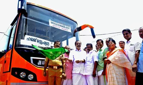 ഹജ്ജ് തീര്‍ഥാടകര്‍ക്കായി മലപ്പുറം-നെടുമ്പാശേരി കെ.എസ്.ആര്‍.ടി.സി ബസ് സര്‍വീസ്