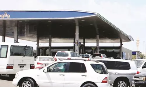 ഖത്തറിലെ പെട്രോള്‍ വിലയില്‍ അടുത്ത മാസം കുറവുണ്ടാകും