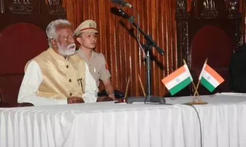 കുമ്മനം മിസോറാം വിടുക; പ്രതിഷേധം ശക്തം