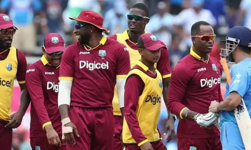 അവസാന പന്തില് തനിക്ക് പിഴച്ചെന്ന് ധോണി അവസാന പന്തില് തനിക്ക് പിഴച്ചെന്ന് ധോണി