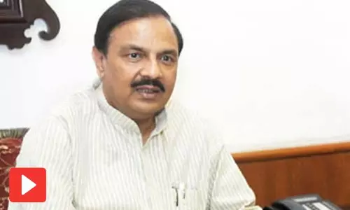 വിദേശികള്‍ ഇന്ത്യയില്‍ കുട്ടിപ്പാവാട ധരിക്കരുതെന്ന് പറഞ്ഞിട്ടില്ലെന്ന് മഹേഷ് ശര്‍മ