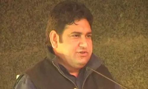 ഡല്‍ഹിയില്‍ ലൈംഗികാപവാദം നേരിട്ട മന്ത്രിയെ പുറത്താക്കി