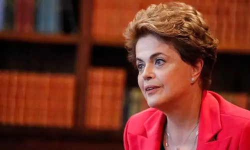 ദില്മ റൂസെഫിനെതിരായ ഇംപീച്ച്മെന്റ് നടപടികളില് ഇന്ന് വോട്ടെടുപ്പ് നടന്നേക്കും ദില്മ റൂസെഫിനെതിരായ ഇംപീച്ച്മെന്റ് നടപടികളില് ഇന്ന് വോട്ടെടുപ്പ് നടന്നേക്കും