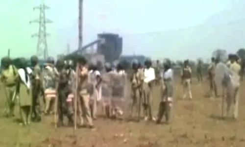 ജാര്ഖണ്ഡില് പൊലീസ് വെടിവെപ്പില് രണ്ട് മരണം ജാര്ഖണ്ഡില് പൊലീസ് വെടിവെപ്പില് രണ്ട് മരണം