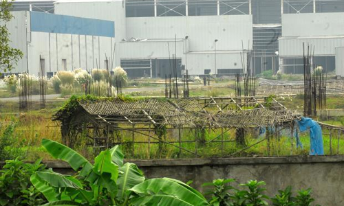 സിംഗൂരില്‍ ടാറ്റക്കായി ഏറ്റെടുത്ത ഭൂമി കര്‍ഷകര്‍ക്ക് തിരികെ നല്‍കണമെന്ന് സുപ്രീംകോടതി