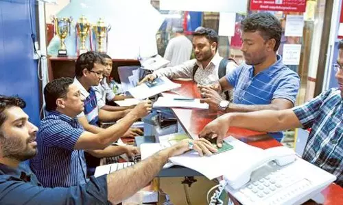 ലീഗല്‍ മാക്സിംസ് ടൈപ്പിംഗ് സെന്ററുകളെ ആദരിക്കുന്നു