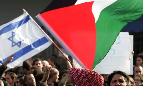 ഇസ്രായേല് രാഷ്ട്രം സ്ഥാപിതമായതിന്റെ ദുരന്ത സ്മൃതിയില് ഫലസ്തീനികള് ഒരുമിച്ചുകൂടി ഇസ്രായേല് രാഷ്ട്രം സ്ഥാപിതമായതിന്റെ ദുരന്ത സ്മൃതിയില് ഫലസ്തീനികള് ഒരുമിച്ചുകൂടി