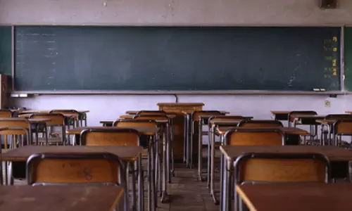 ഓര്‍മ്മകളുടെ പള്ളിക്കൂടത്തില്‍ അവര്‍ ഒത്തു ചേര്‍ന്നു