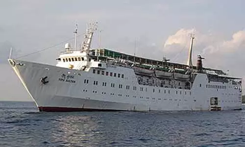 പൊതുപണിമുടക്ക്: ലക്ഷദ്വീപില്‍ നിന്നുള്ള യാത്രക്കാര്‍ കപ്പലില്‍ കുടുങ്ങി