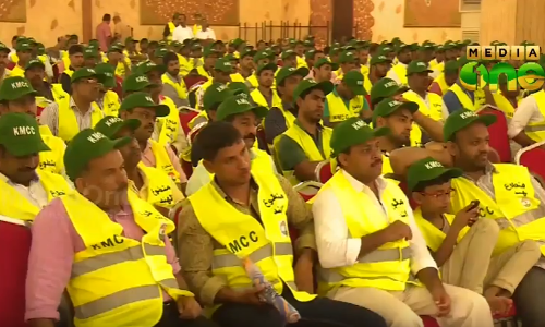 ഹാജിമാരെ സഹായിക്കുന്നതിനായി അയ്യായിരത്തോളം മലയാളി സന്നദ്ധ പ്രവര്‍ത്തകര്‍