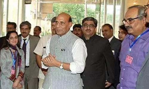 കശ്മീര്‍ പ്രശ്നപരിഹാരത്തിന് എല്ലാവരുമായും ചര്‍ച്ച നടത്തണമെന്ന് സര്‍വ്വകക്ഷി സംഘം