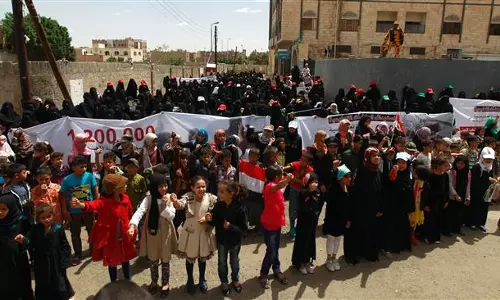 യമനിലെ യു.എസ് സൈനിക വിന്യാസത്തിനെതിരെ കൂറ്റന്‍ പ്രതിഷേധ റാലി