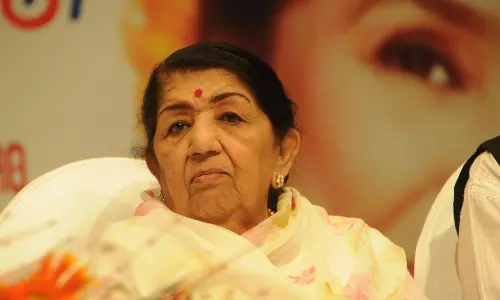 ഉറി ആക്രമണം; പിറന്നാള്‍ ആഘോഷം ഉപേക്ഷിച്ച് ഇന്ത്യയുടെ വാനമ്പാടി