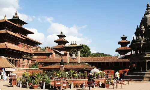 ഭൂകമ്പം തകര്‍ത്ത നേപ്പാളിലെ ടൂറിസം മേഖല തിരിച്ചുവരവിന്റെ പാതയില്‍