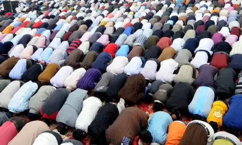 ബലിപെരുന്നാള് ദിനത്തില് സ്നേഹാശംസകള് കൈമാറി കുവൈത്ത് ബലിപെരുന്നാള് ദിനത്തില് സ്നേഹാശംസകള് കൈമാറി കുവൈത്ത്