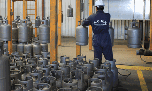 കുവൈത്തിൽ വാഹനങ്ങളിൽ പാചക വാതക സിലിണ്ടറുകൾ കൊണ്ട് പോകുന്നതിനു പ്രത്യേക അനുമതി പത്രം