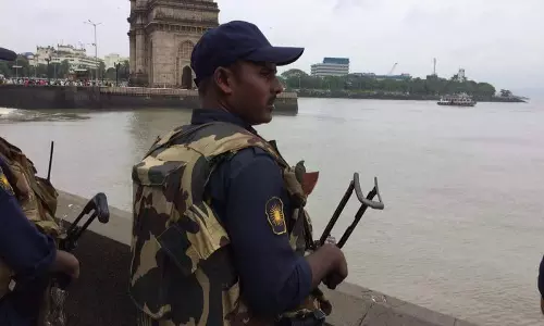 മുംബൈയില്‍ നാവികസേനയുടെ അതീവ ജാഗ്രത നിര്‍ദേശം