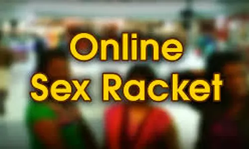 കൊച്ചിയില്‍ ഓണ്‍ലൈന്‍ പെണ്‍വാണിഭ സംഘം പിടിയില്‍