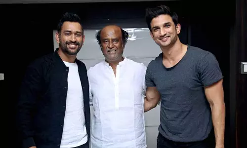 എന് വഴി തനി വഴി; രജനീകാന്തിനെ അനുകരിച്ച് ധോണി എന് വഴി തനി വഴി; രജനീകാന്തിനെ അനുകരിച്ച് ധോണി