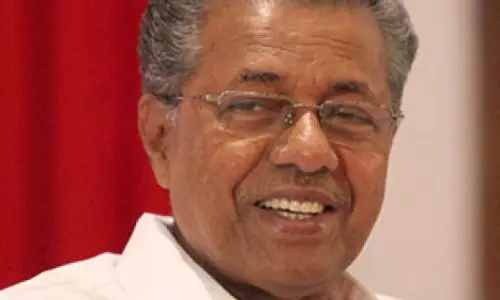 സ്വാശ്രയ സമരം നടത്തുന്നവര്‍ മാനേജ്മെന്റുകള്‍ക്ക് കോഴ വാങ്ങാന്‍ കഴിയാത്തതില്‍ അസ്വസ്ഥതയുള്ളവരെന്ന് മുഖ്യമന്ത്രി