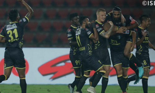 കേരള ബ്ലാസ്റ്റേഴ്സിന് ആവേശം പകരാന്‍ ഗാനവുമായി ആരാധകര്‍