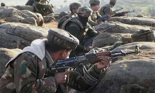 പാകിസ്താന്‍ തടവിലാക്കിയ ഇന്ത്യന്‍ സൈനികന്റെ  മോചനത്തിനായി ശ്രമം തുടങ്ങിയതായി പ്രതിരോധമന്ത്രി