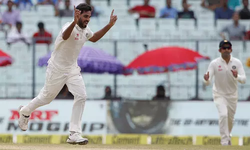 ഭുവനേശ്വറിന് പരിക്ക്: മൂന്നാം ടെസ്റ്റില്‍ ശാരദുള്‍ താക്കൂര്‍ പകരക്കാരന്‍