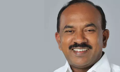 റേഷന് വ്യാപാരികളുടെ ആവശ്യങ്ങള് കേന്ദ്രമന്ത്രിയെ അറിയിക്കുമെന്ന് ഭക്ഷ്യമന്ത്രി പി തിലോത്തമന് റേഷന് വ്യാപാരികളുടെ ആവശ്യങ്ങള് കേന്ദ്രമന്ത്രിയെ അറിയിക്കുമെന്ന് ഭക്ഷ്യമന്ത്രി പി തിലോത്തമന്