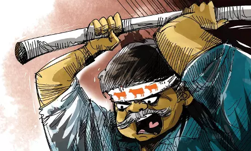 പിഴയടച്ചും കേസിന് പോയും മടുത്തു; പശുക്കളെ ദാനം ചെയ്യുകയാണെന്ന് സത്താര്‍