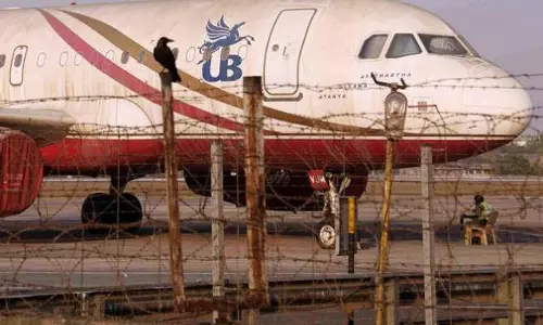 വിജയ് മല്യയുടെ ആഡംബര ജെറ്റ് വിമാനം വാങ്ങാന്‍ ആളില്ല; ലേലം മാറ്റിവെച്ചു