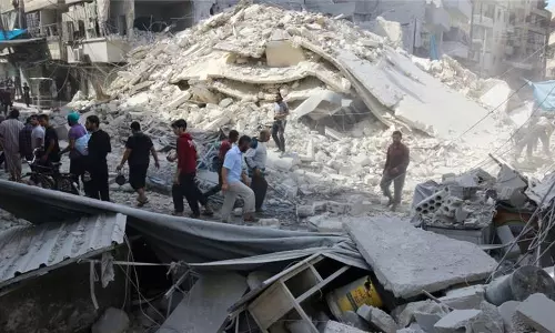 അലപ്പോയിലുണ്ടായ റഷ്യന്‍ ആക്രമണത്തില്‍ കൊല്ലപ്പെട്ടത് 99 പേര്‍