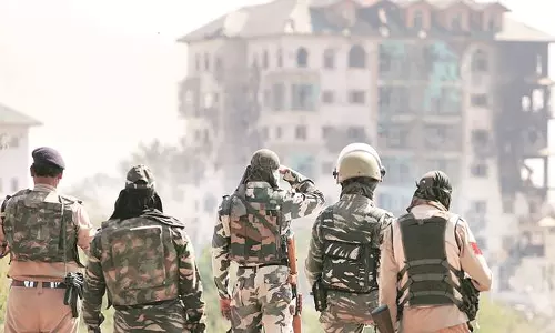 പാമ്പോറില്‍ ഭീകരരും സൈനികരും തമ്മിലുള്ള ഏറ്റുമുട്ടല്‍ അവസാനിച്ചു