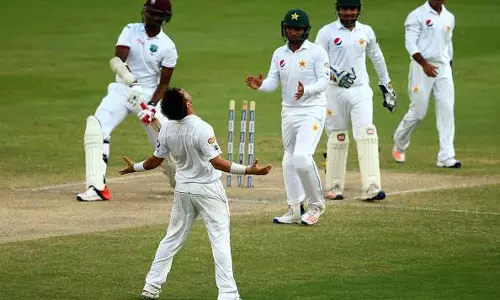 യാസിര് ഷായെ അഭിനന്ദിച്ച് അശ്വിന് യാസിര് ഷായെ അഭിനന്ദിച്ച് അശ്വിന്