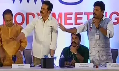 അമ്മ വെട്ടിലായി; തെറ്റ് ഏറ്റുപറയുമോ? രാഷ്ട്രീയതാരങ്ങളുടെ നിലപാട് ഇനിയെന്ത്?