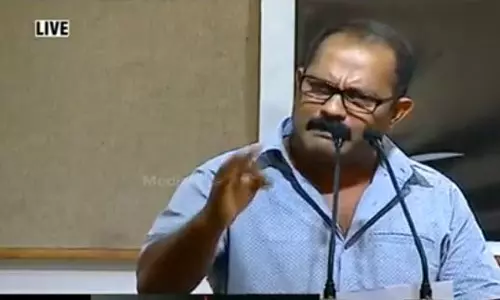ഒരു മതനേതാവിന്റെയും വോട്ട് തേടാതെയാണ് ജയിച്ചതെന്ന് കെഎം ഷാജി ഒരു മതനേതാവിന്റെയും വോട്ട് തേടാതെയാണ് ജയിച്ചതെന്ന് കെഎം ഷാജി