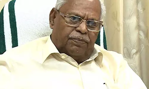 കണ്സ്യൂമര്ഫെഡ് അഴിമതി: മുന്മന്ത്രി സി എന് ബാലകൃഷ്ണന് എതിരെ വിജിലന്സ് കേസ് കണ്സ്യൂമര്ഫെഡ് അഴിമതി: മുന്മന്ത്രി സി എന് ബാലകൃഷ്ണന് എതിരെ വിജിലന്സ് കേസ്