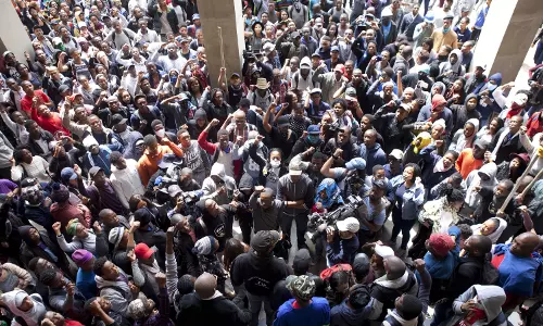 ഫീസ് നിരക്ക് കുറക്കണമെന്നാവശ്യപ്പെട്ട് ദക്ഷിണാഫ്രിക്കയില്‍ വിദ്യാര്‍ഥി പ്രതിഷേധം ശക്തമാകുന്നു