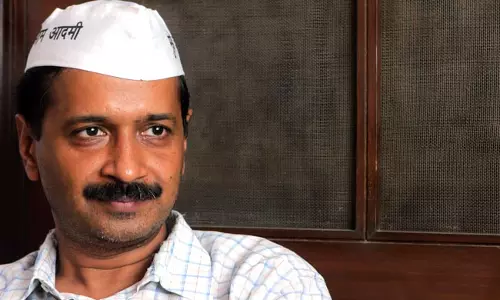 ജഡ്ജിമാരുടെ ഫോൺ സംഭാഷണങ്ങൾ കേന്ദ്രം ചോർത്തുന്നതായി കെജ്രിവാള് ജഡ്ജിമാരുടെ ഫോൺ സംഭാഷണങ്ങൾ കേന്ദ്രം ചോർത്തുന്നതായി കെജ്രിവാള്