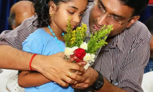 കുഞ്ഞിന് മുലപ്പാല്‍ നിഷേധിച്ചവര്‍ ചികിത്സ ആവശ്യമുള്ളവരെന്ന് കോഴിക്കോട് കളക്ടര്‍