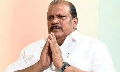 വിഎസിന് മുഖ്യമന്ത്രി സ്ഥാനം നിഷേധിച്ചത് വഞ്ചനയെന്ന് പിസി ജോര്ജ് വിഎസിന് മുഖ്യമന്ത്രി സ്ഥാനം നിഷേധിച്ചത് വഞ്ചനയെന്ന് പിസി ജോര്ജ്