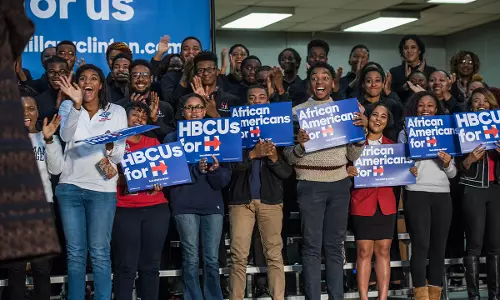 അമേരിക്കന്‍ പ്രസിഡന്റ് തെരഞ്ഞെടുപ്പില്‍ ആഫ്രോ-അമേരിക്കന്‍ വംശജരുടെ പിന്തുണ ഹിലരിക്ക്