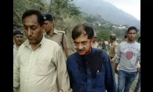 ദലിതര്‍ക്കൊപ്പം ക്ഷേത്ര സന്ദര്‍ശനം നടത്തിയ ബിജെപി എംപിക്ക് നേരെ കല്ലേറ്