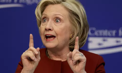 ട്രംപ് നികുതി വിവരങ്ങള്‍ വെളിപ്പെടുത്തണമെന്ന് ഹിലരി ക്ലിന്‍റണ്‍